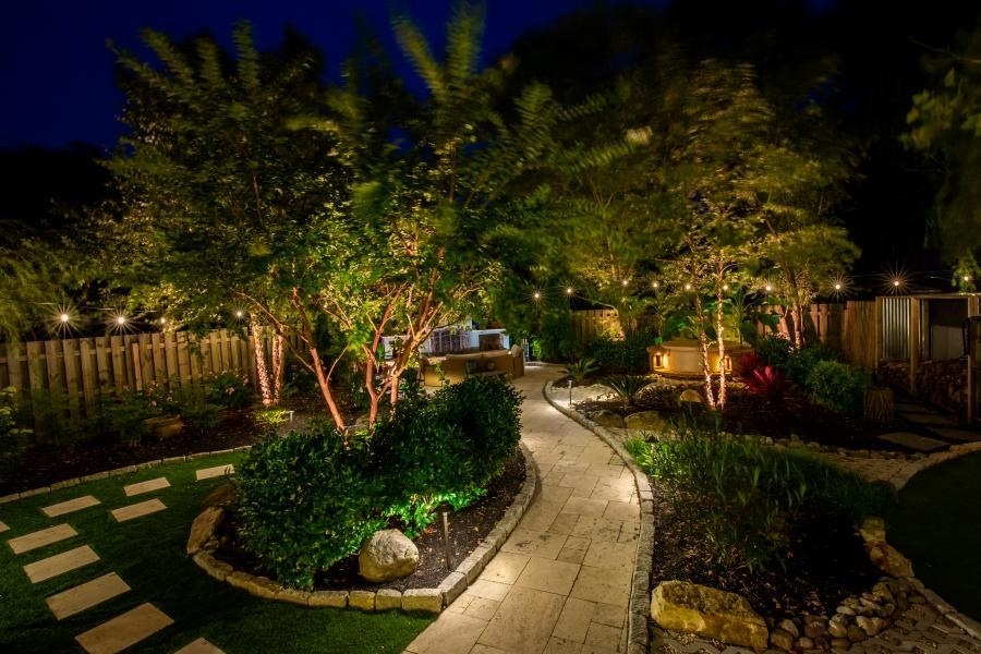 4 Ways to Spice Up Your Outdoors with Landscape Lighting 
